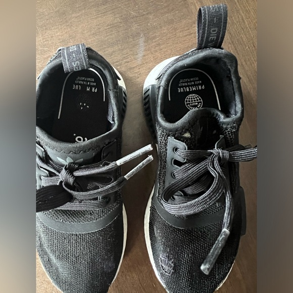 Toddles Adidas Shoes - Picture 6 of 6